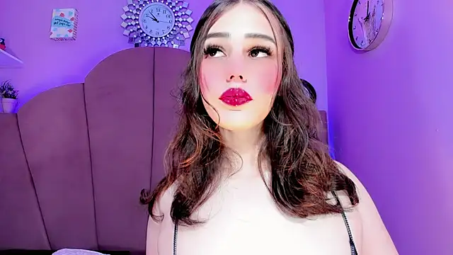 ValeriaAguilar online show from October 10, 9:25 pm