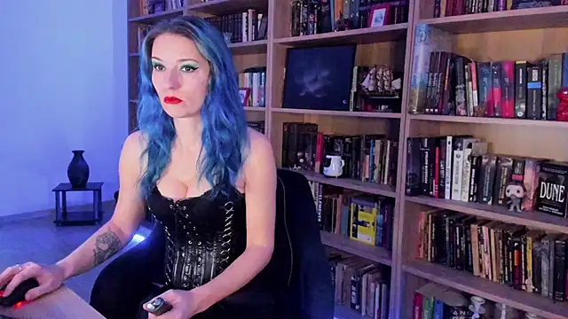 Queen of Hearts1 online show from February 22, 9:24 pm