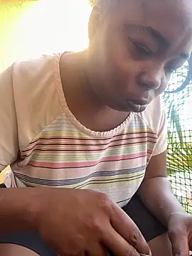 JCCaramelbarbie1 online show from September 13, 1:00 pm