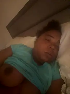 JCCaramelbarbie1 online show from November 8, 1:50 am