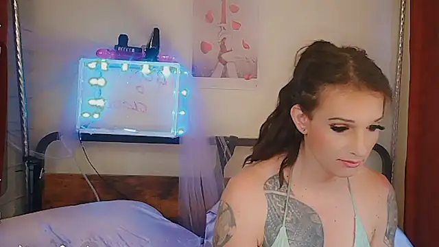 cassiemichellexx online show from August 3, 10:13 pm