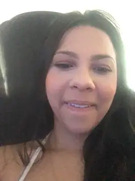 Snapshot of bellinii07 chatting on November 27, 12:24 am bellinii07 online show from November 27, 12:24 am