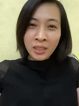 Snapshot of Sweets24 chatting on January 3, 3:01 pm Sweets24 online show from January 3, 3:01 pm