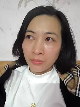 Snapshot of Sweets24 chatting on January 5, 1:26 pm Sweets24 online show from January 5, 1:26 pm