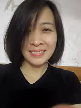 Snapshot of Sweets24 chatting on March 12, 1:30 pm Sweets24 online show from March 12, 1:30 pm