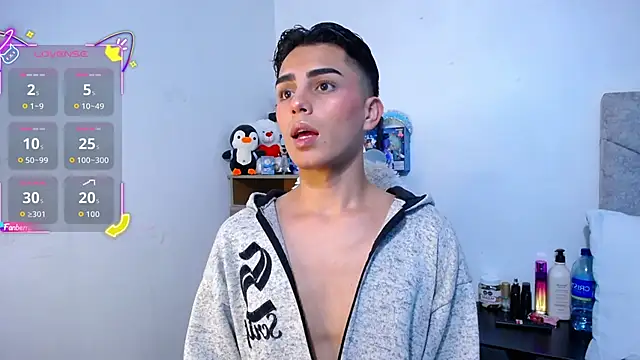 OwenBluee online show from December 3, 11:58 pm