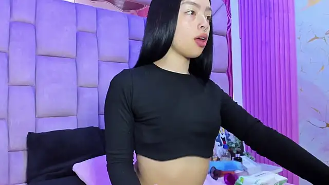 Snapshot of Sofia_Mirandaa18 chatting on April 20, 2:31 pm Sofia Mirandaa18 online show from April 20, 2:31 pm