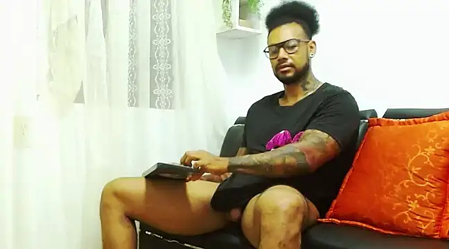 LewisStrong online show from January 25, 11:02 am