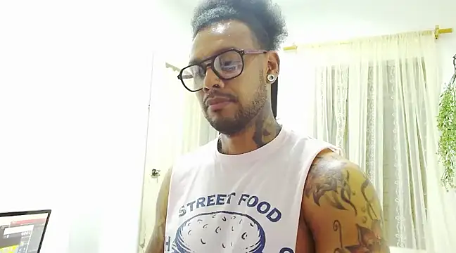 LewisStrong online show from January 29, 11:56 pm