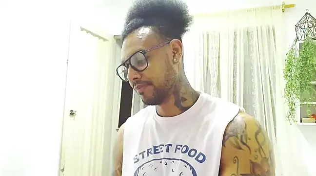 LewisStrong online show from January 30, 7:15 pm