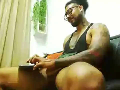 LewisStrong online show from March 12, 9:45 pm