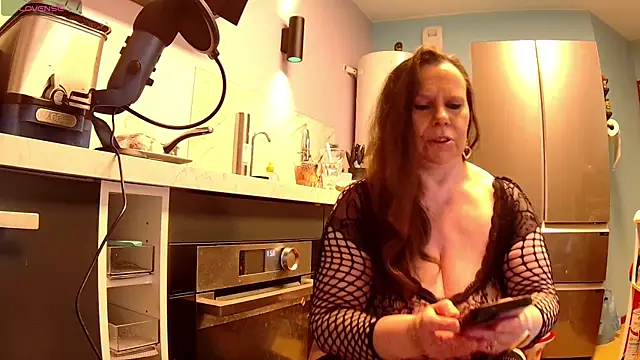 Endrocleia online show from March 5, 1:01 am