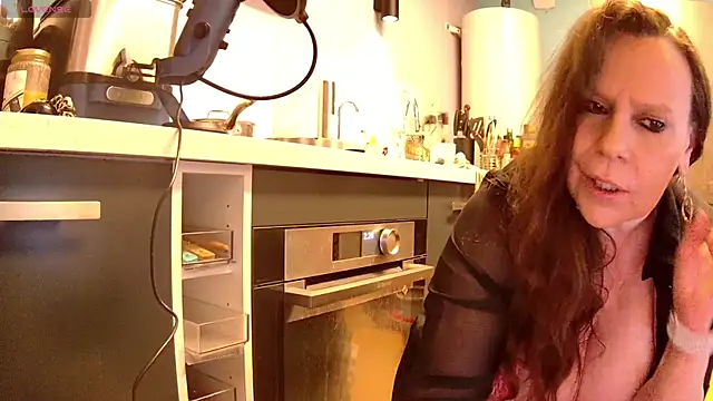 Endrocleia online show from March 21, 1:32 am