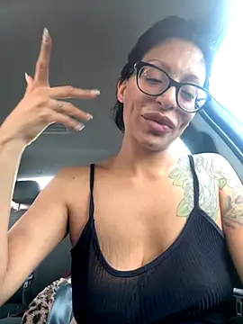 myloveforyouu online show from November 15, 11:21 pm