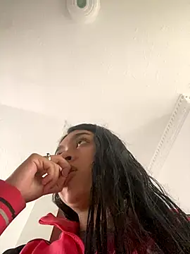 SweetLatiin  online show from November 22, 8:52 pm