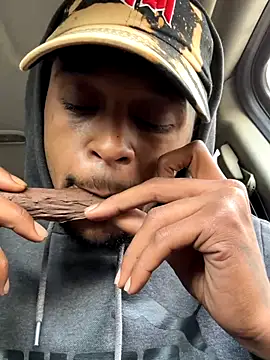 rayyymack online show from November 6, 5:25 pm