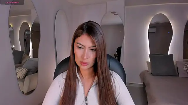 ArianaDumont online show from June 28, 11:16 am