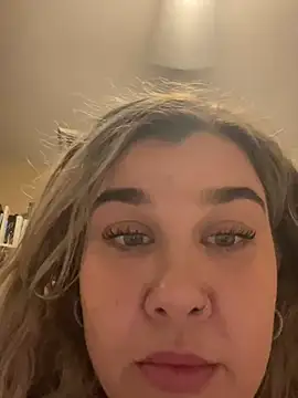 Snapshot of LolaBeretta chatting on March 1, 12:07 am LolaBeretta online show from March 1, 12:07 am