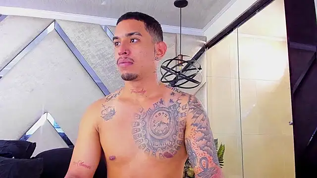 Snapshot of Damian09_ chatting on October 27, 3:38 pm Damian09 online show from October 27, 3:38 pm