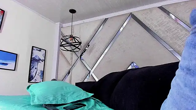 Snapshot of Damian09_ chatting on November 17, 10:48 pm Damian09 online show from November 17, 10:48 pm