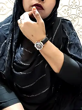 Indian-Nazia online show from November 26, 4:41 pm