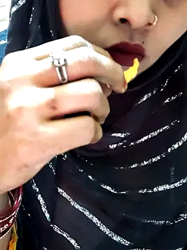 Indian-Nazia online show from February 2, 5:00 pm