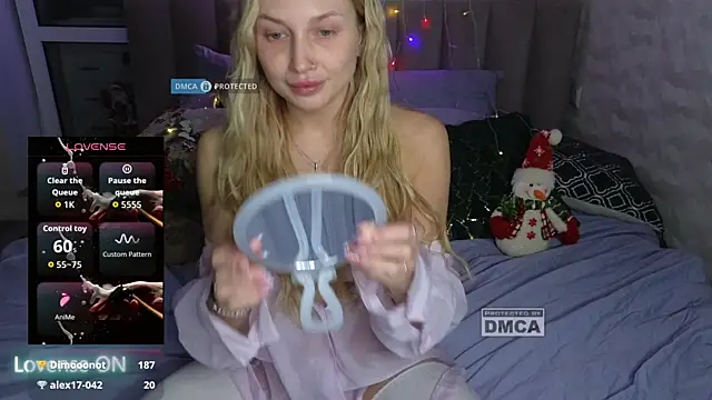 GoodGirl0024 online show from January 5, 8:34 pm