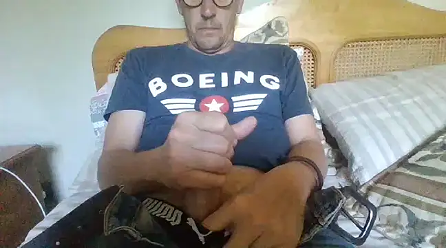 Raimundo1971 online show from February 8, 8:32 pm