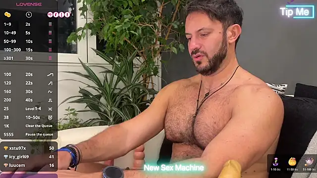 Snapshot of arielenbsas chatting on February 6, 4:28 am arielenbsas online show from February 6, 4:28 am