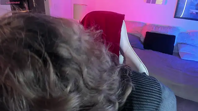 Snapshot of Sabrina_scarlett chatting on October 9, 4:43 am Sabrina scarlett online show from October 9, 4:43 am