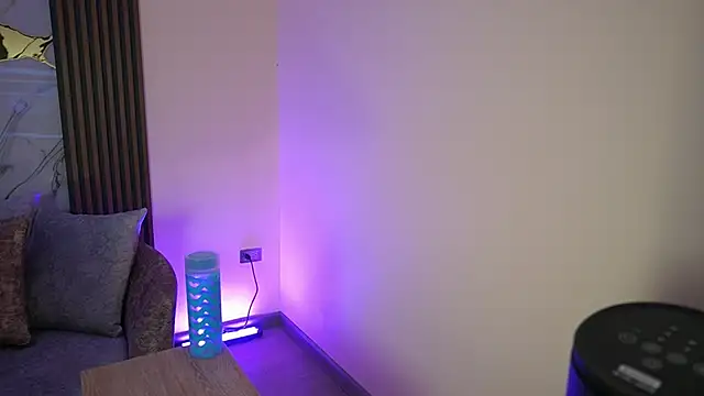 Snapshot of Anybuny chatting on October 13, 11:32 am Anybuny online show from October 13, 11:32 am