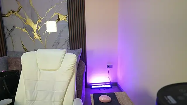 Snapshot of Anybuny chatting on October 24, 11:39 am Anybuny online show from October 24, 11:39 am