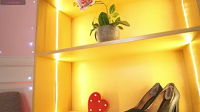 Snapshot of Anybuny chatting on November 17, 12:33 pm Anybuny online show from November 17, 12:33 pm