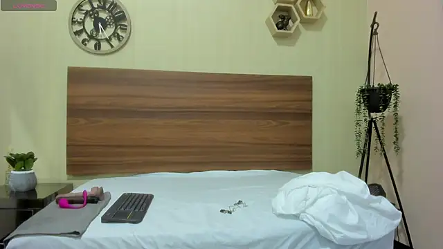 Anastasiapriest online show from December 2, 11:37 am