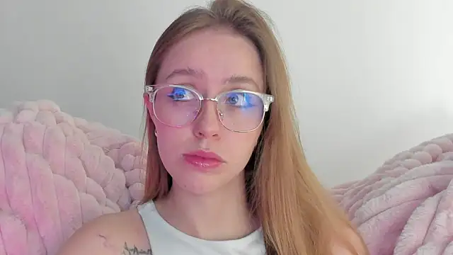 SofiaGc online show from February 4, 2:49 am