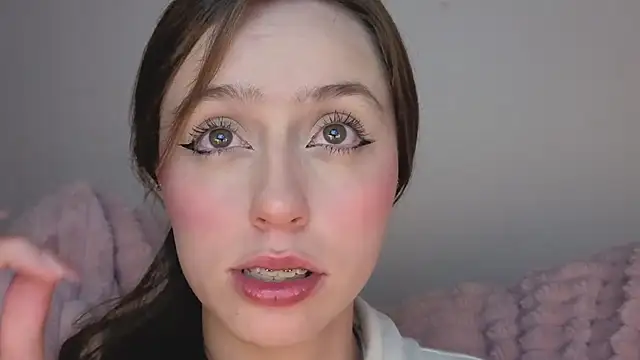 SofiaGc online show from November 12, 4:02 am