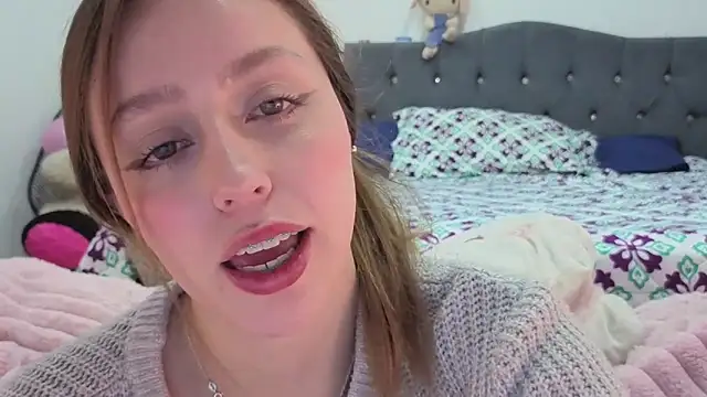 Snapshot of SofiaGc chatting on February 1, 3:49 am SofiaGc online show from February 1, 3:49 am