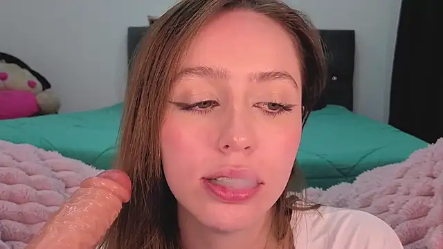 Snapshot of SofiaGc chatting on February 24, 3:48 am SofiaGc online show from February 24, 3:48 am