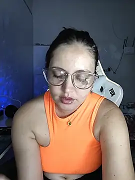 Snapshot of dani123unica chatting on February 1, 10:47 am dani123unica online show from February 1, 10:47 am