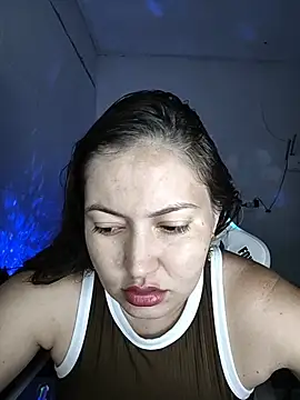 Snapshot of dani123unica chatting on February 19, 10:22 am dani123unica online show from February 19, 10:22 am