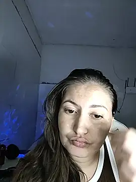 Snapshot of dani123unica chatting on February 24, 3:43 pm dani123unica online show from February 24, 3:43 pm