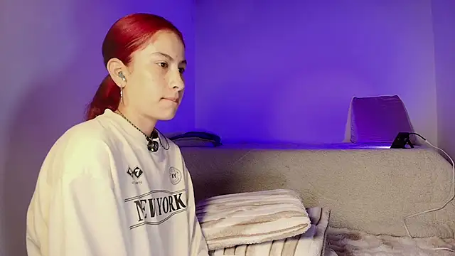 Madeline Dreams online show from April 10, 10:20 am