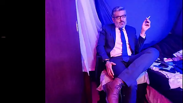 BushBator online show from April 1, 6:47 am