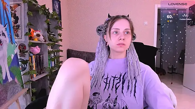 NaniMoore online show from December 30, 8:54 am