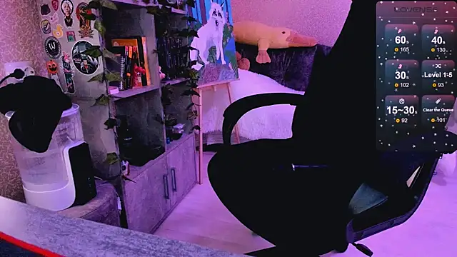 NaniMoore online show from February 13, 11:04 pm