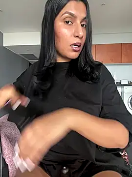 Snapshot of Indianbutter11 chatting on November 6, 5:08 am Indianbutter11 online show from November 6, 5:08 am