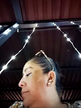 Snapshot of amaranta_c chatting on November 16, 11:54 pm amaranta c online show from November 16, 11:54 pm