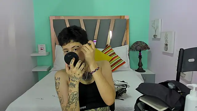 Ethan lennox online show from December 17, 7:31 pm