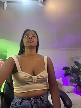 Snapshot of JANYLOVE__ chatting on May 18, 10:54 am JANYLOVE online show from May 18, 10:54 am