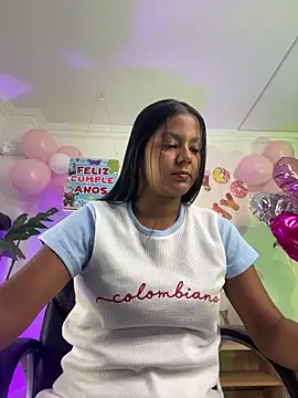 Snapshot of JANYLOVE__ chatting on June 18, 11:03 am JANYLOVE online show from June 18, 11:03 am